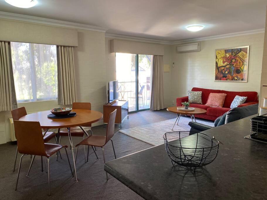 Subi Close Cbd Hospitals Wifi Netflix Wine Perth