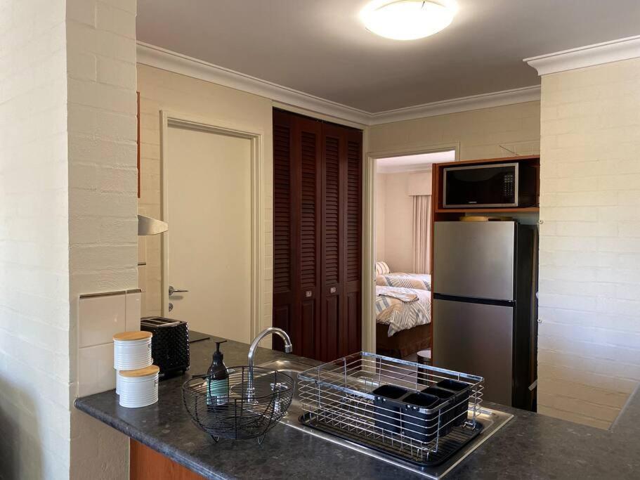 Subi Close Cbd Hospitals Wifi Netflix Wine Perth