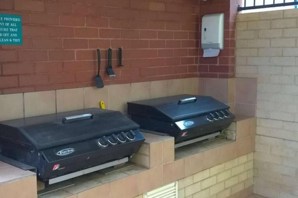 Subi Close Cbd Hospitals Wifi Netflix Wine Apartment *